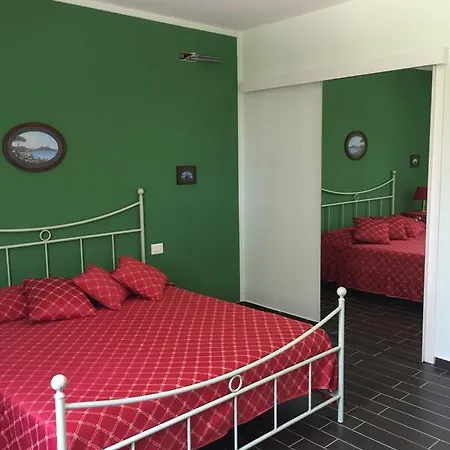 Casa Melograno Laureana Cilento